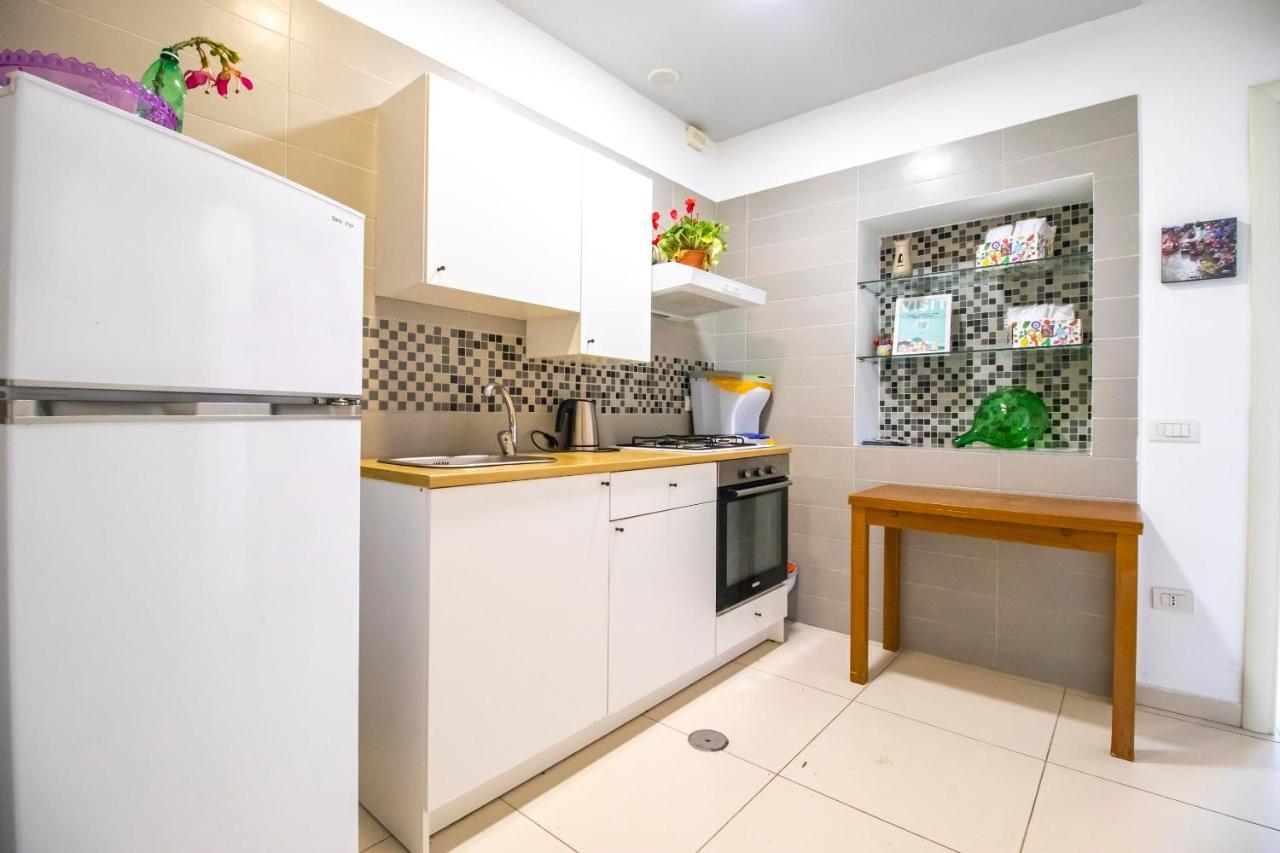A I R Rettifilo Apartments Napoli Ngoại thất bức ảnh