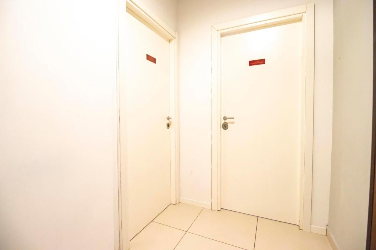 A I R Rettifilo Apartments Napoli Ngoại thất bức ảnh
