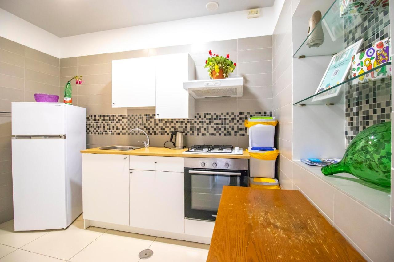 A I R Rettifilo Apartments Napoli Ngoại thất bức ảnh