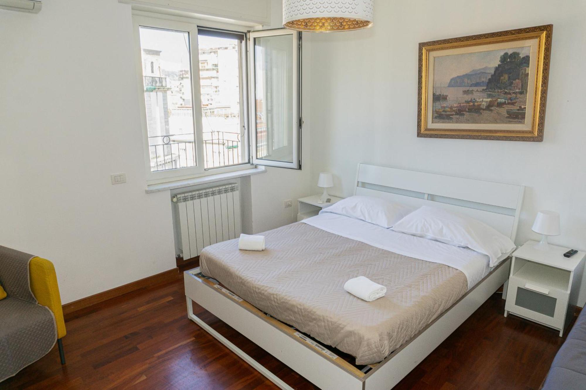 A I R Rettifilo Apartments Napoli Ngoại thất bức ảnh