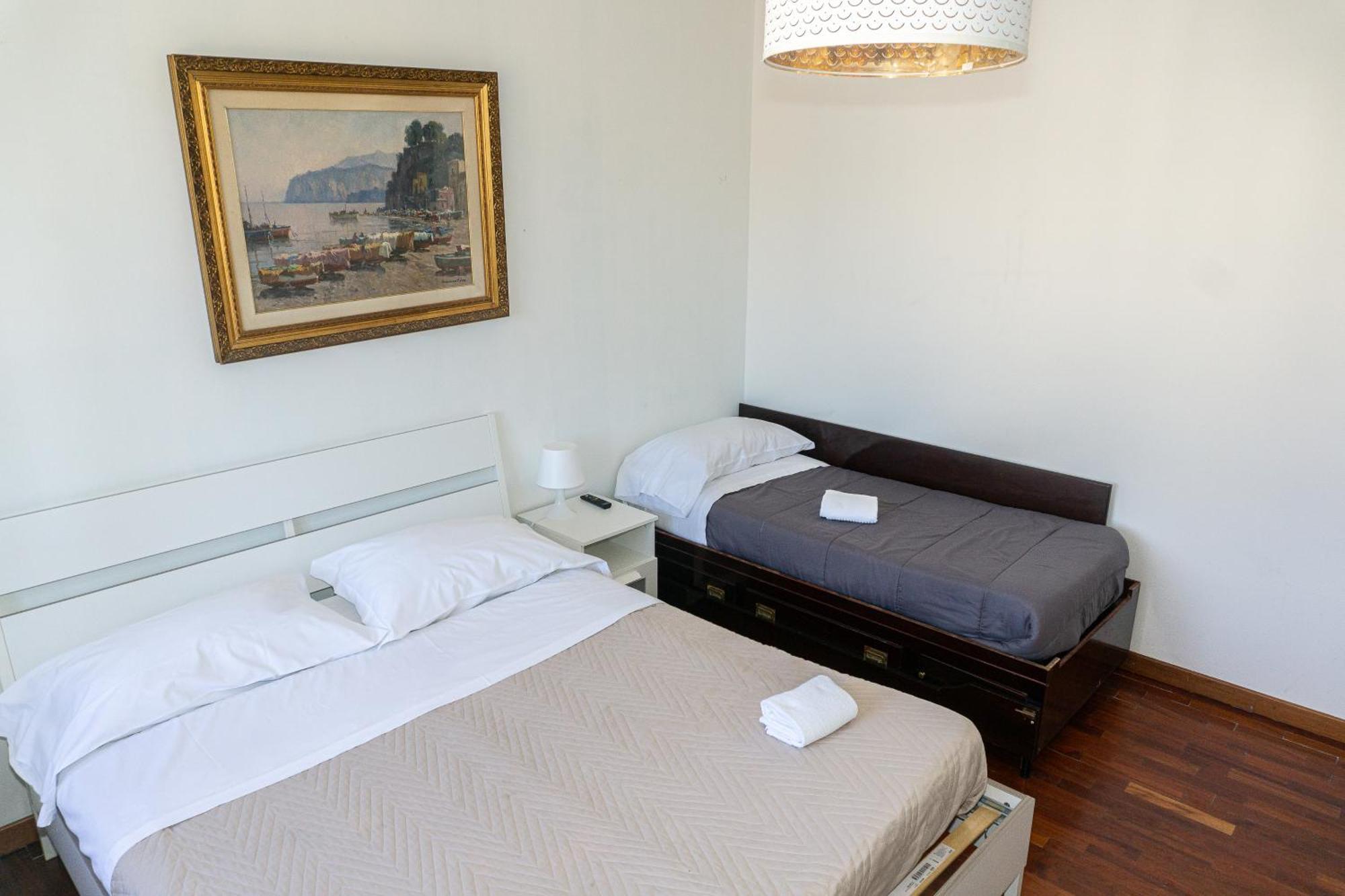 A I R Rettifilo Apartments Napoli Ngoại thất bức ảnh