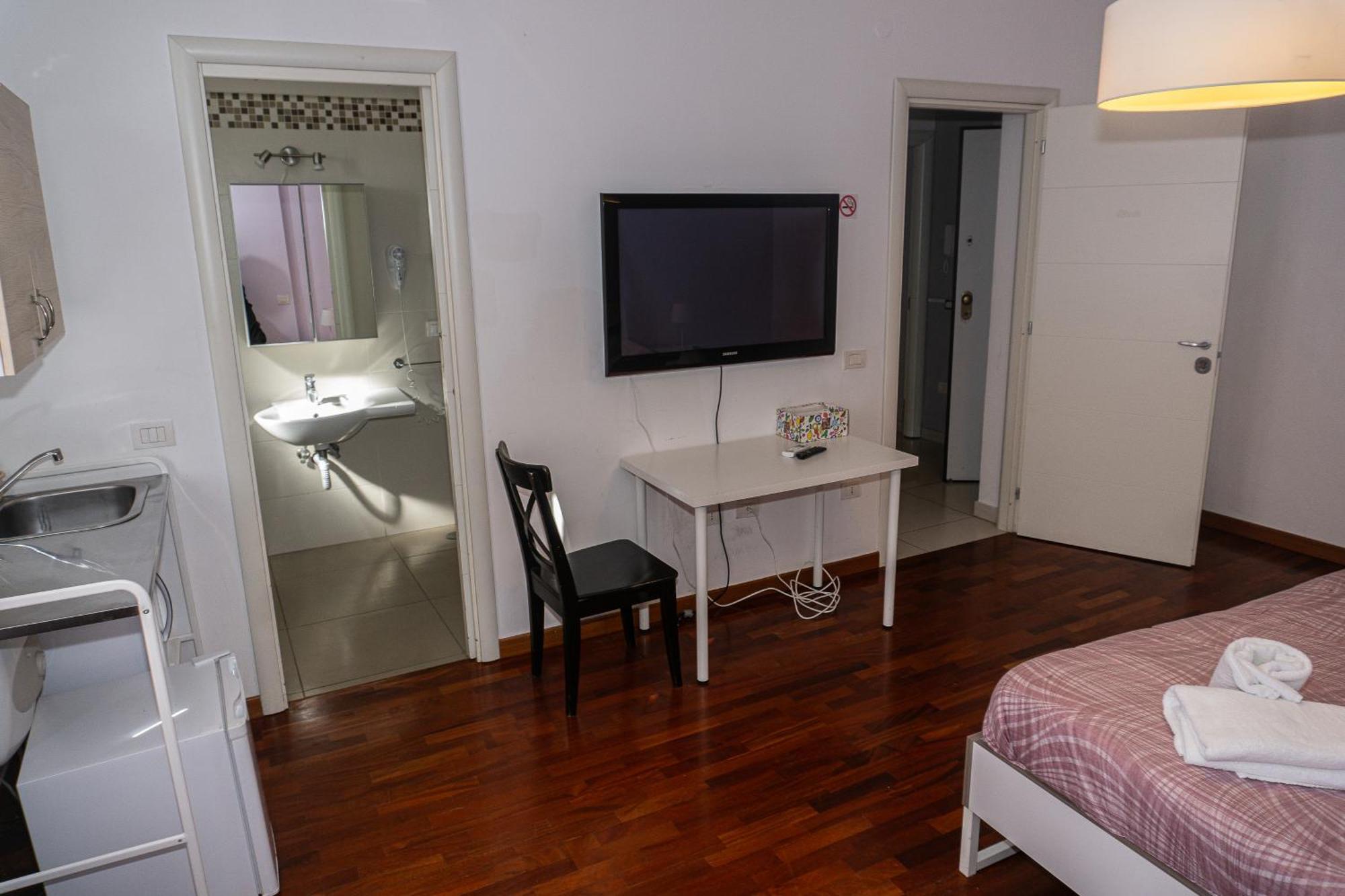 A I R Rettifilo Apartments Napoli Ngoại thất bức ảnh